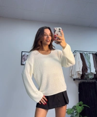 Krem Salaş Örme Kazak