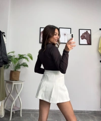 Pens Detay Beyaz Şort Etek