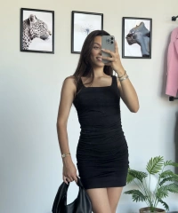 Siyah Büzgülü Elbise