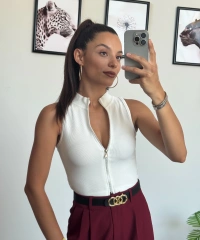 Beyaz Fermuarlı Crop