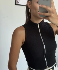 Siyah Fermuarlı Crop