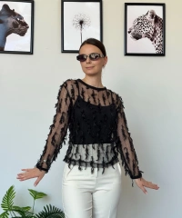 Tüy Detaylı Tül Bluz