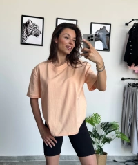 Yavruağzı Tişört