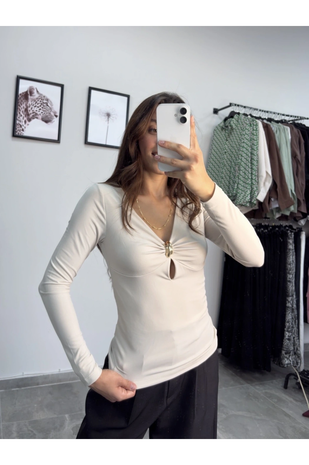 V Yaka Gold Aksesuar Taş Body