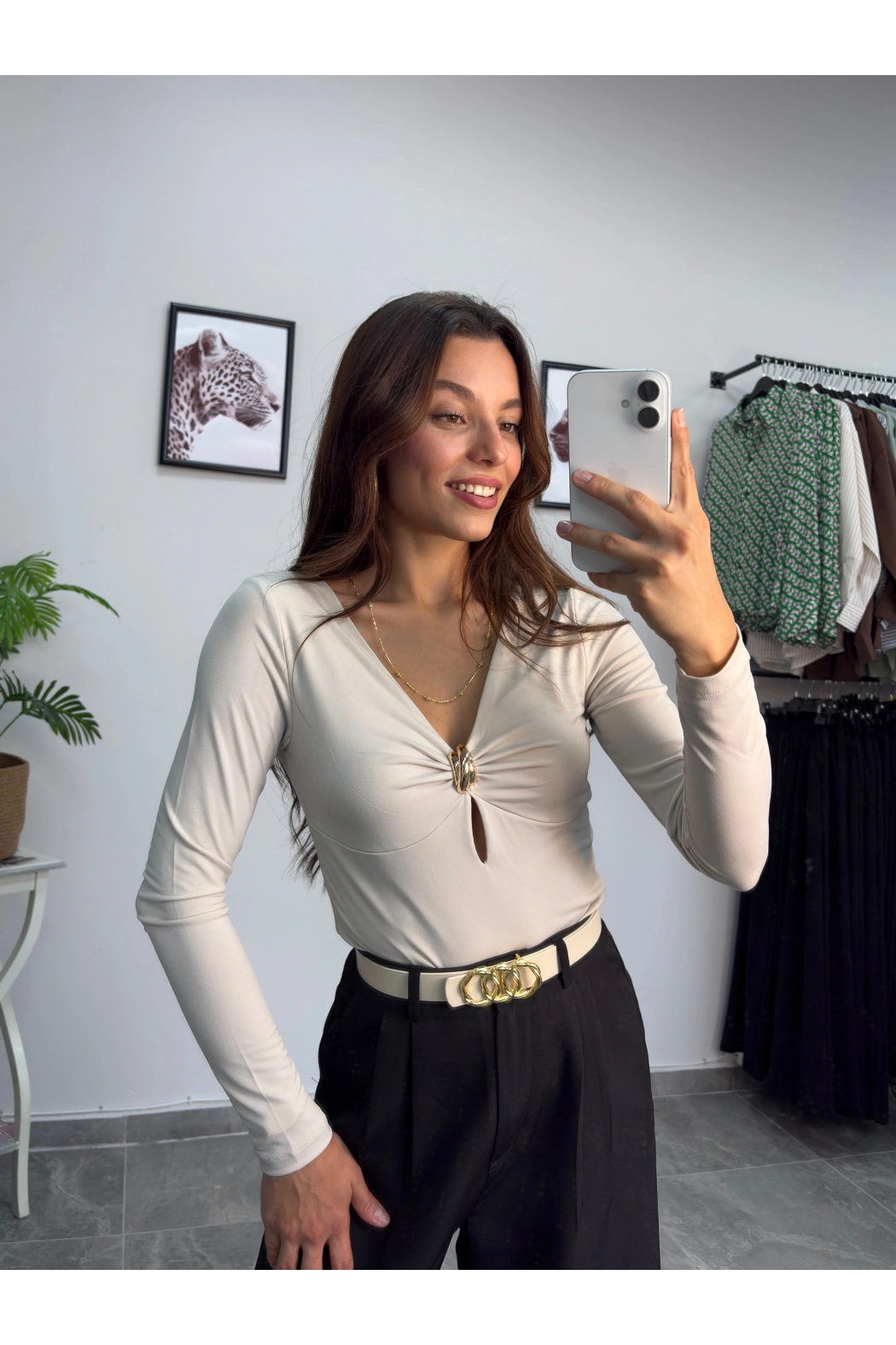 V Yaka Gold Aksesuar Taş Body