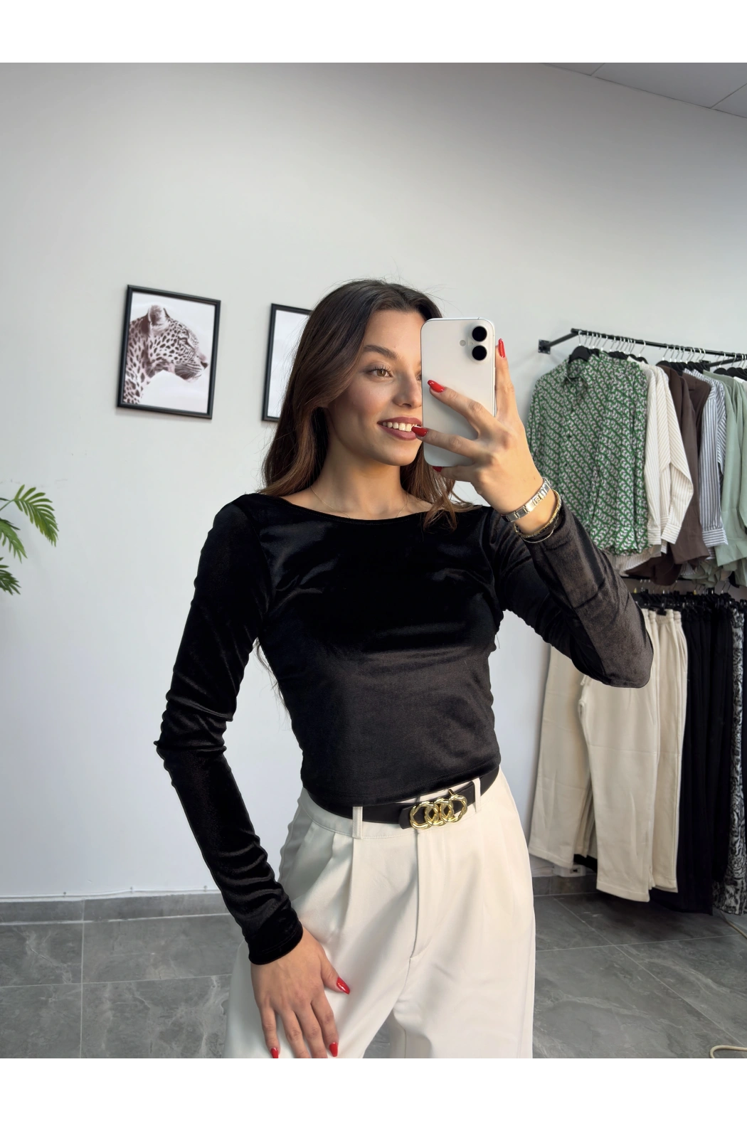 Siyah Sırt Dekolte Kadife Crop