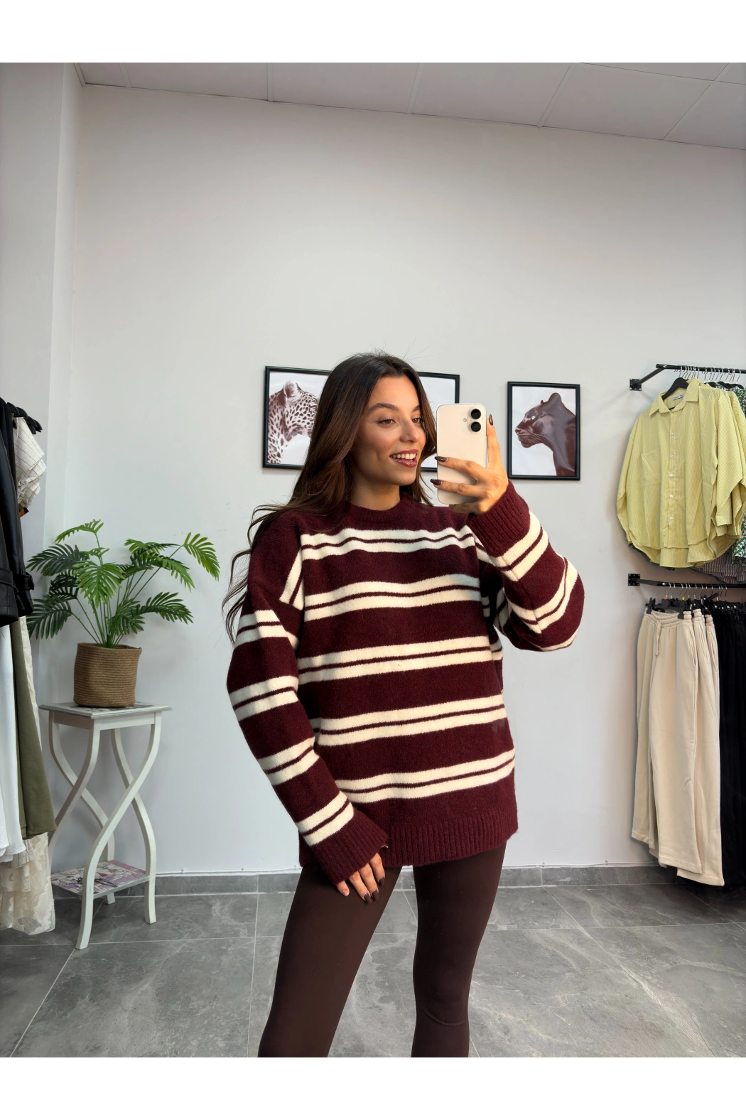 Beyaz Çizgili Bordo Kazak