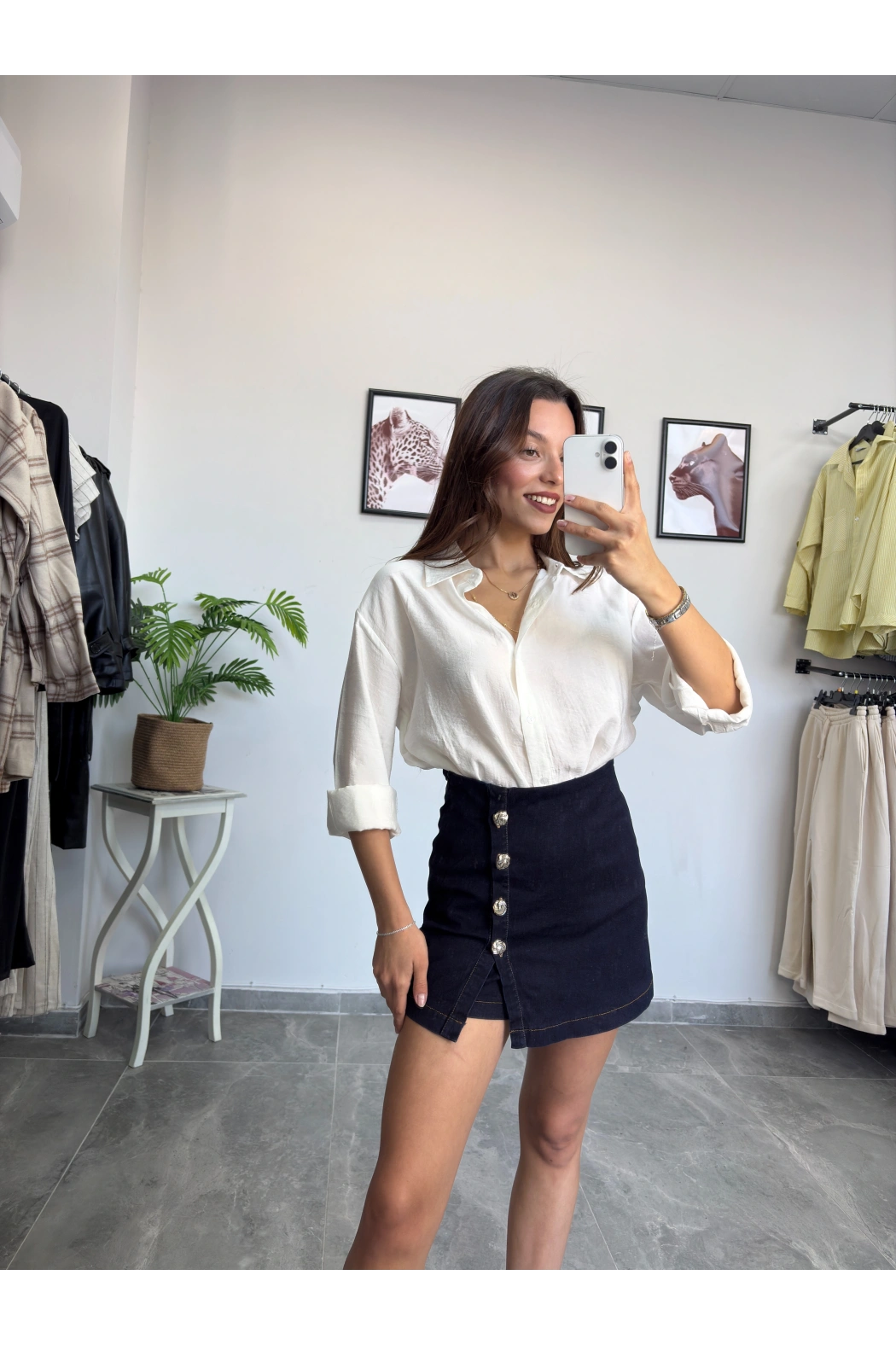 Yüksek Bel Düğme Detay Kot Şort Etek