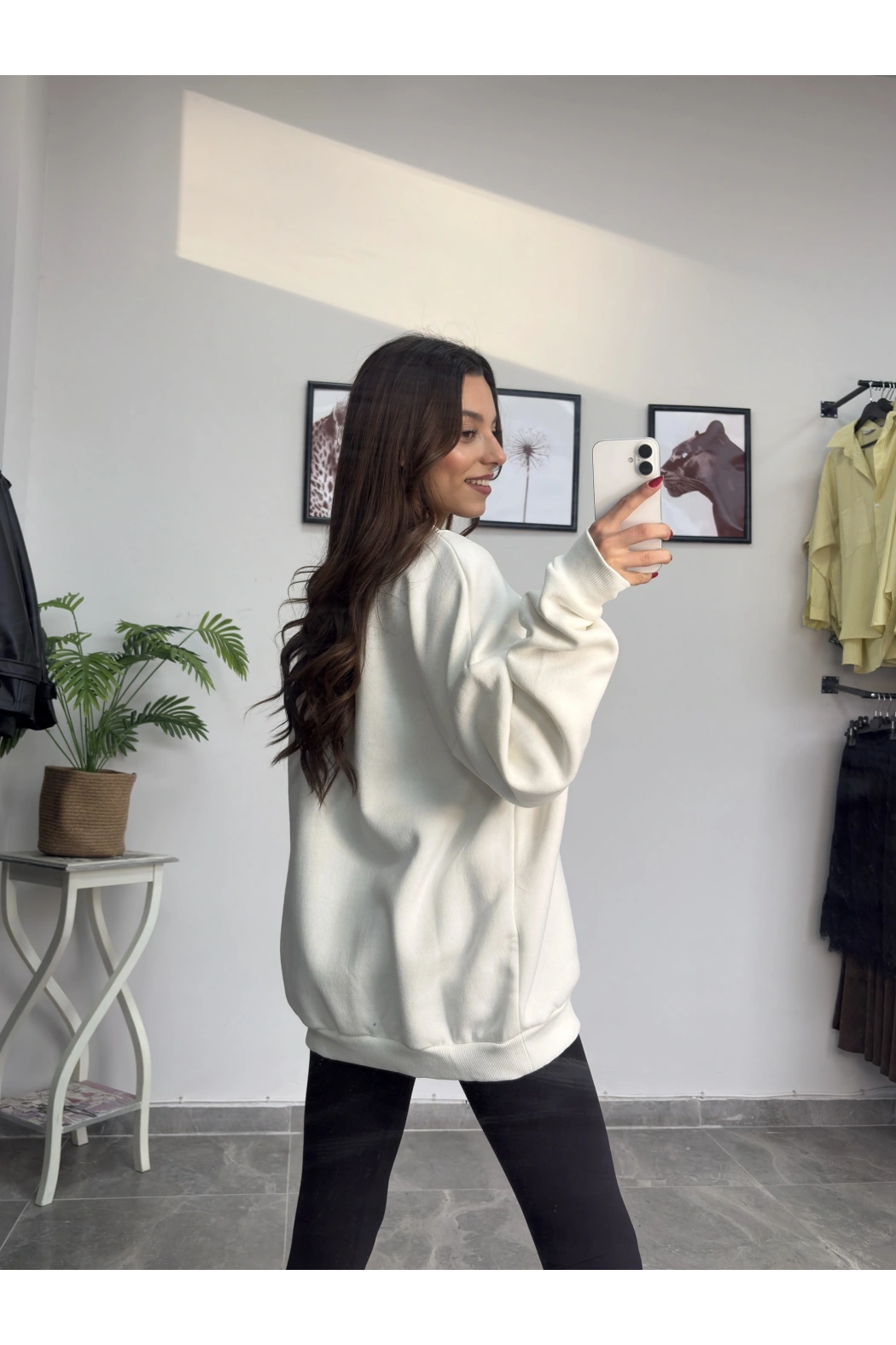 Orijinal Marka Beyaz Şardonlu Sweatshirt