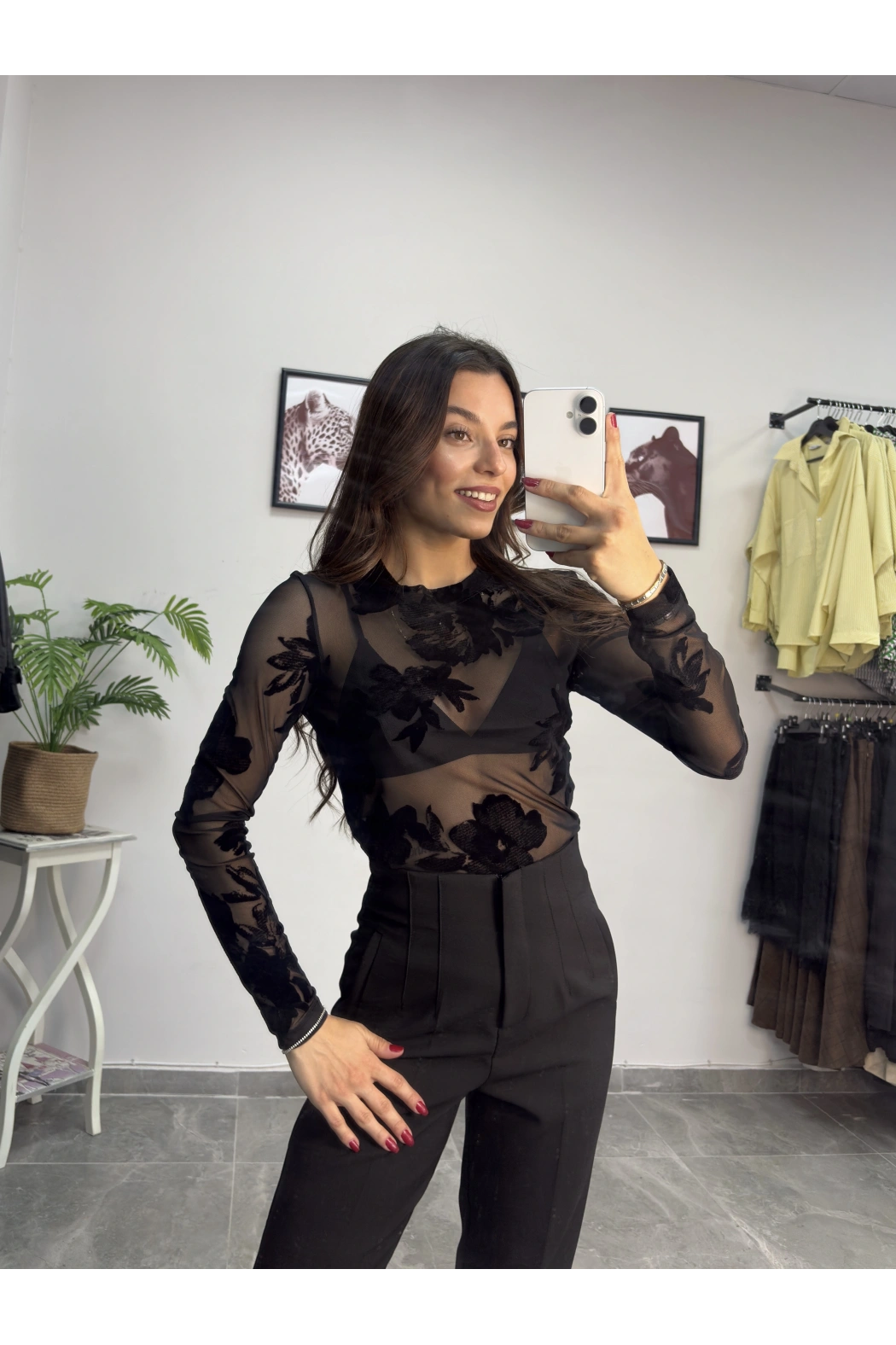 Kadife Detay Transparan Bluz