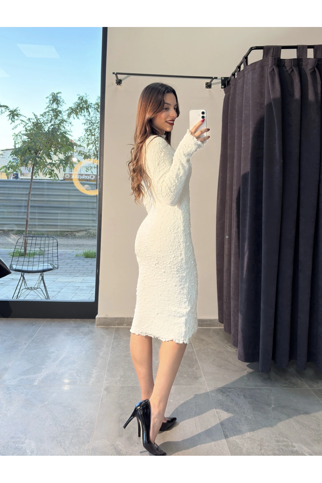 Kalın Bürümcük Beyaz Uzun Elbise