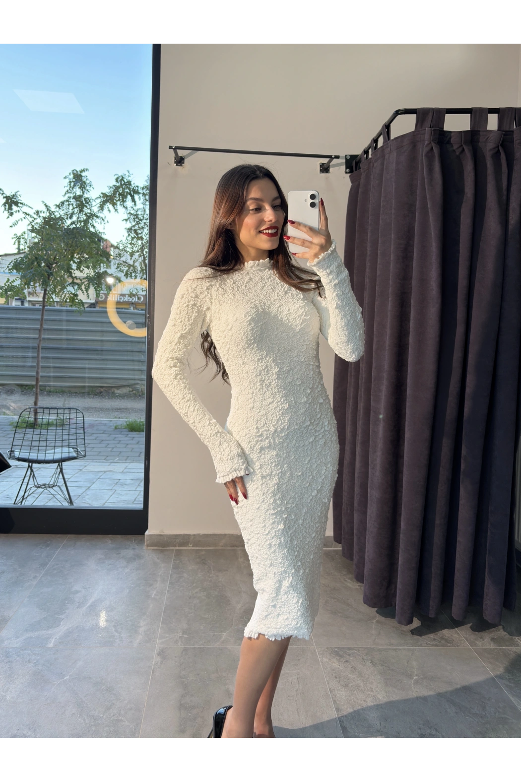 Kalın Bürümcük Beyaz Uzun Elbise