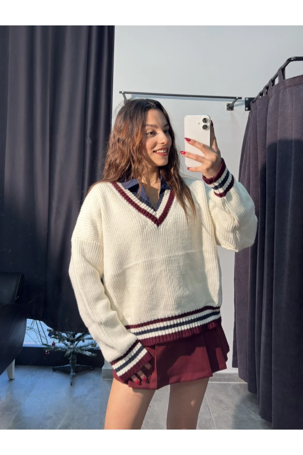 V Yaka Bordo Şeritli Kazak