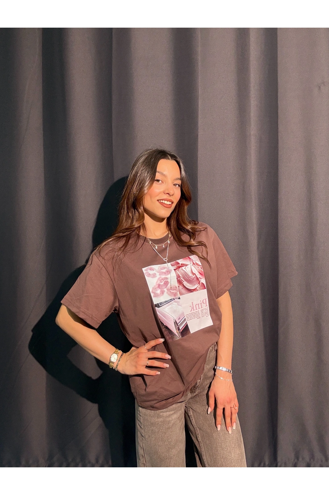 Pink Baskılı Kahverengi Tişört