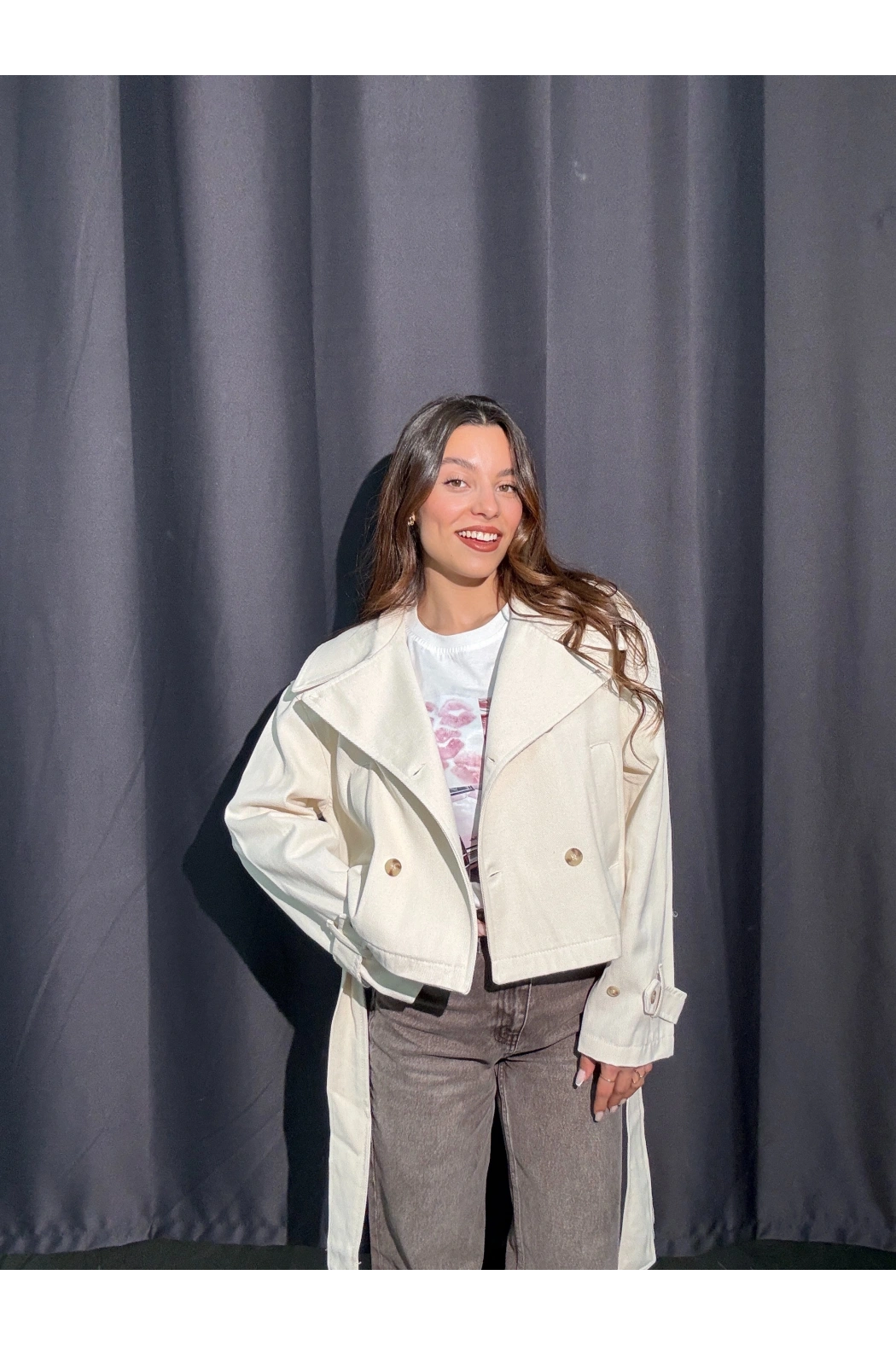 Kuşaklı Kısa Bej Trençkot