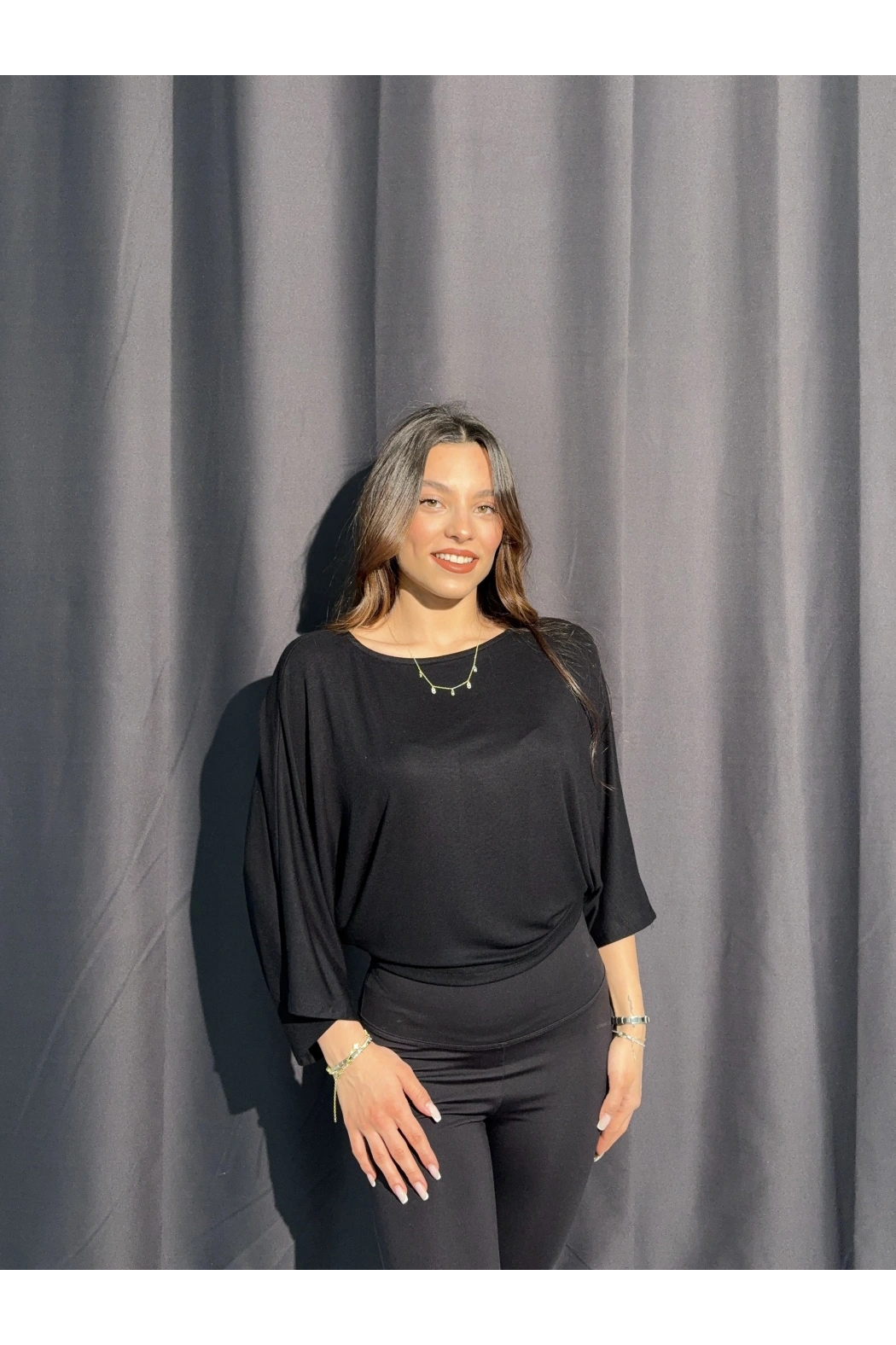 Yarasa Kol Siyah Tişört