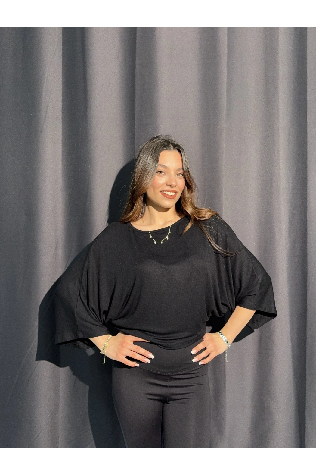 Yarasa Kol Siyah Tişört