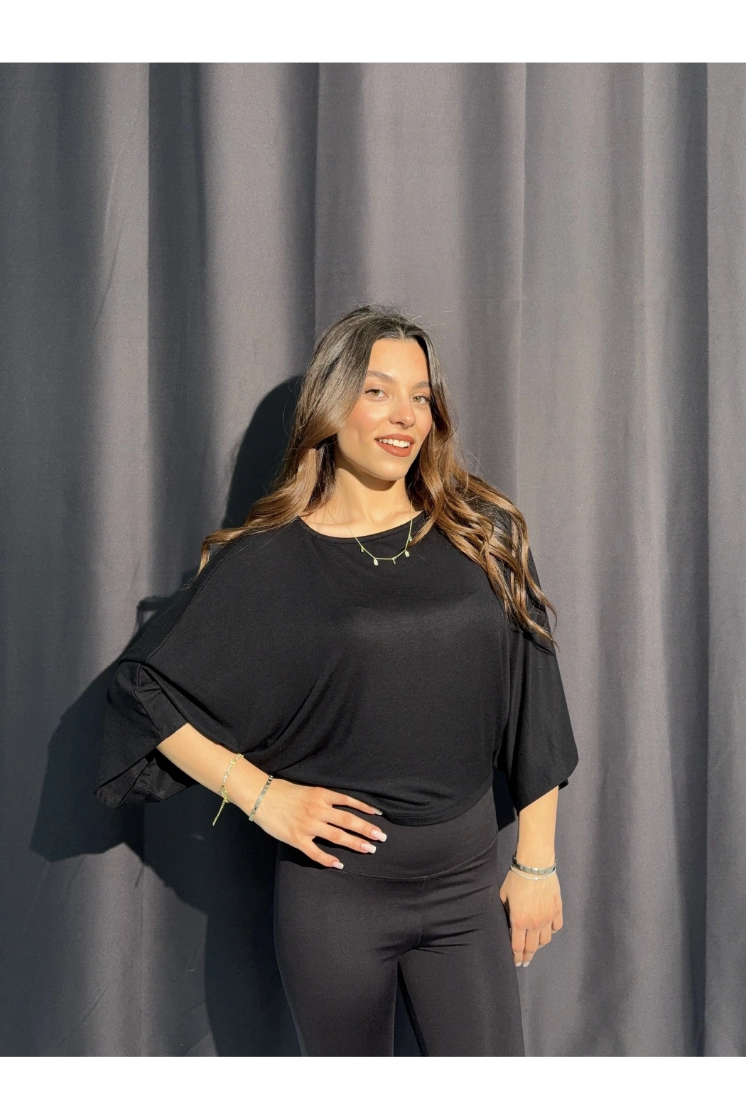 Yarasa Kol Siyah Tişört