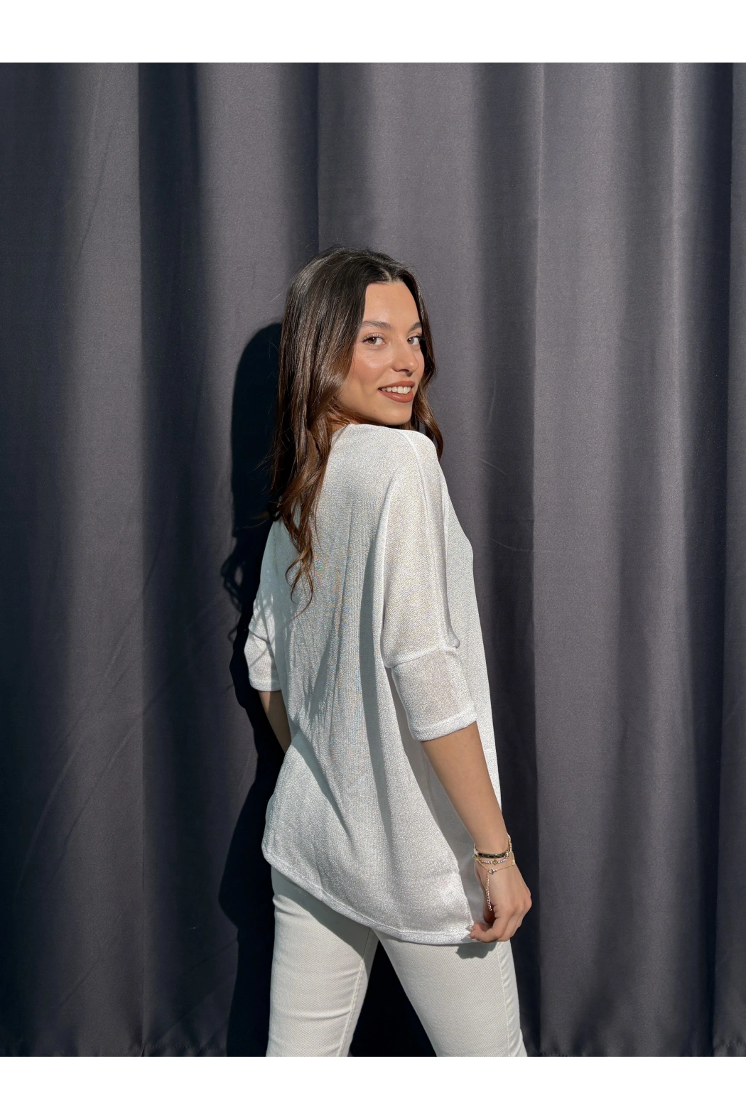 Metalik Dokulu Beyaz Salaş Bluz