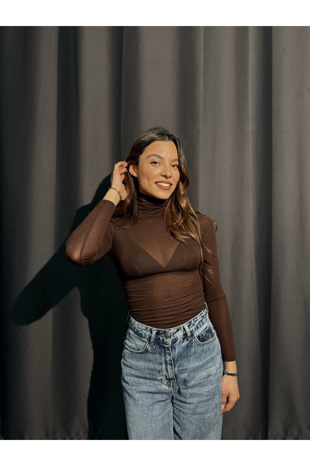 Boğazlı Transparan Kahverengi Kaşmir Body