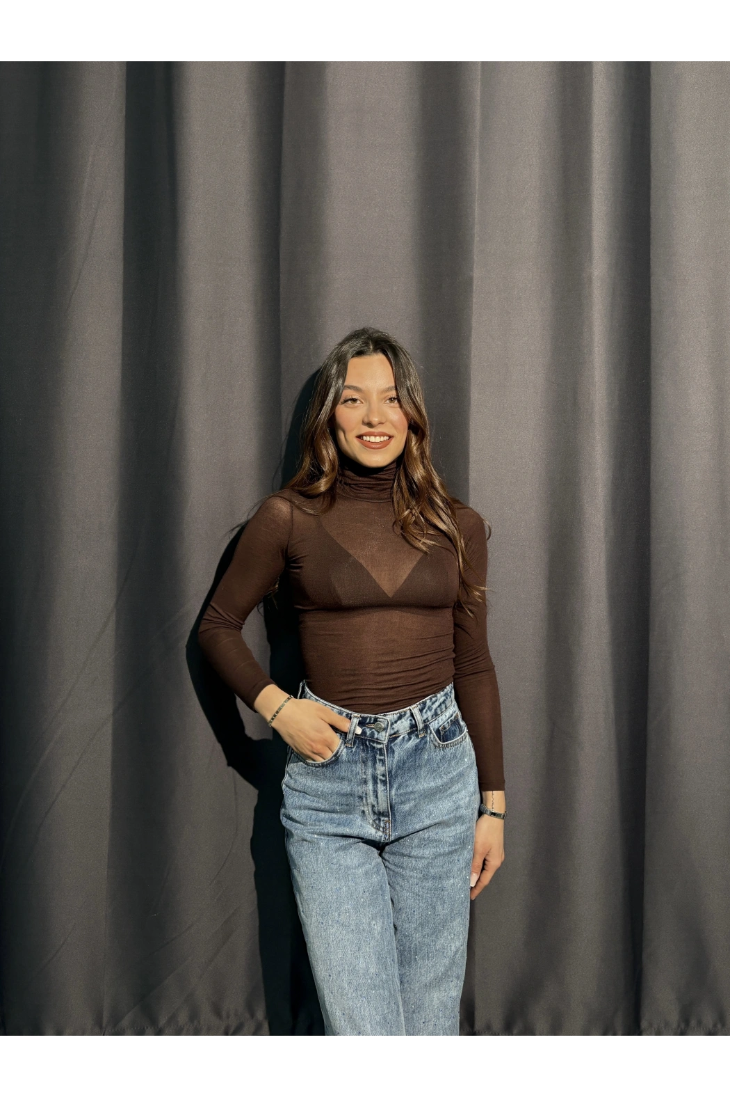 Boğazlı Transparan Kahverengi Kaşmir Body