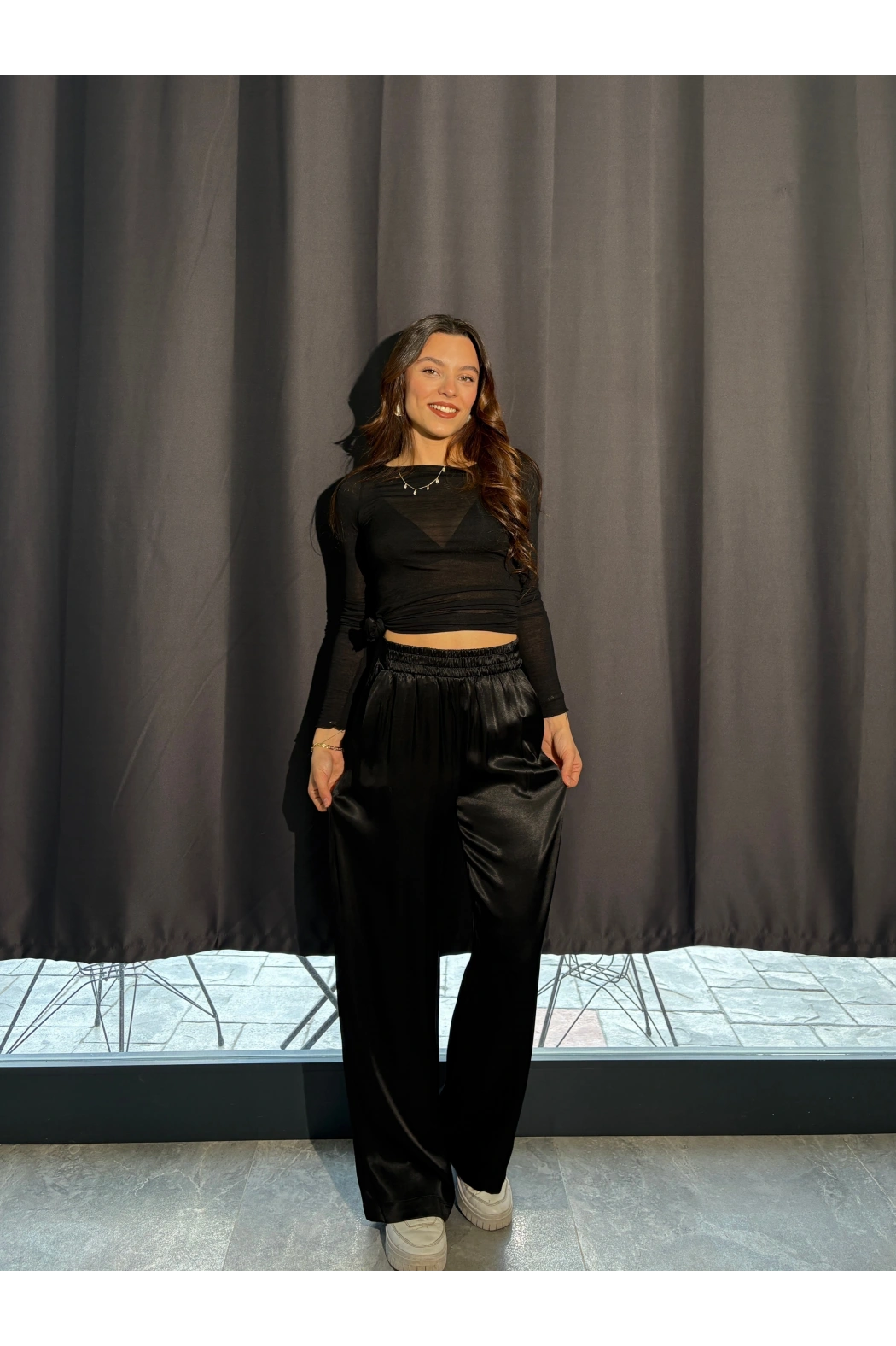 Siyah Salaş Saten Pantolon