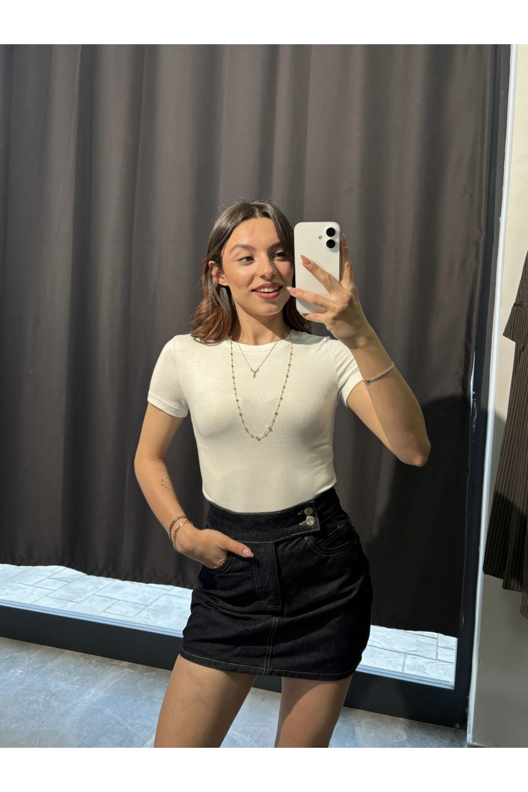Bisiklet Yaka Basic Beyaz Body