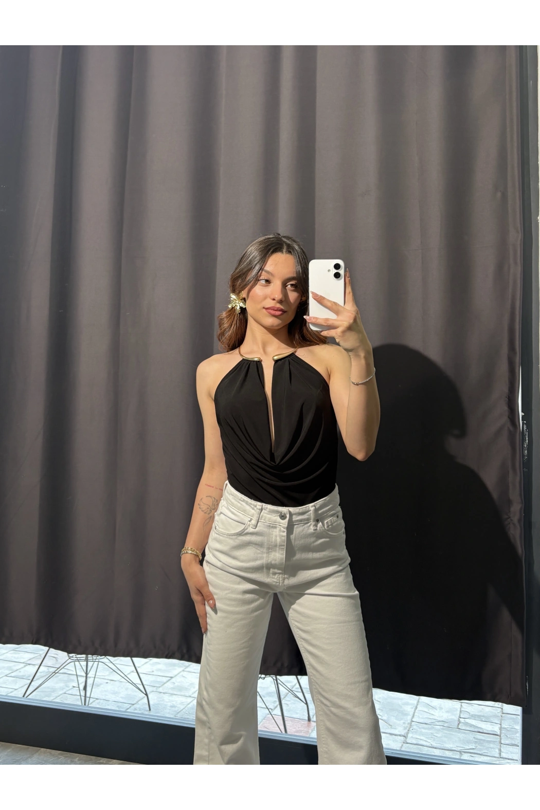 Gold Aksesuar Detay Siyah Bodysuit