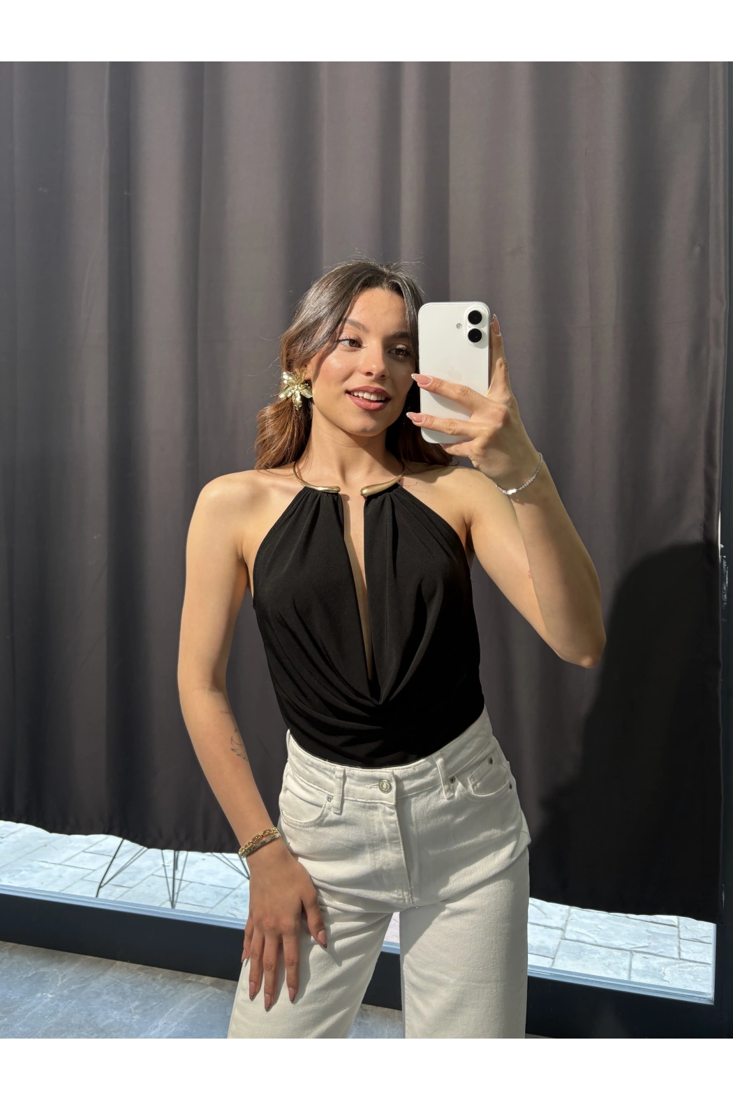 Gold Aksesuar Detay Siyah Bodysuit
