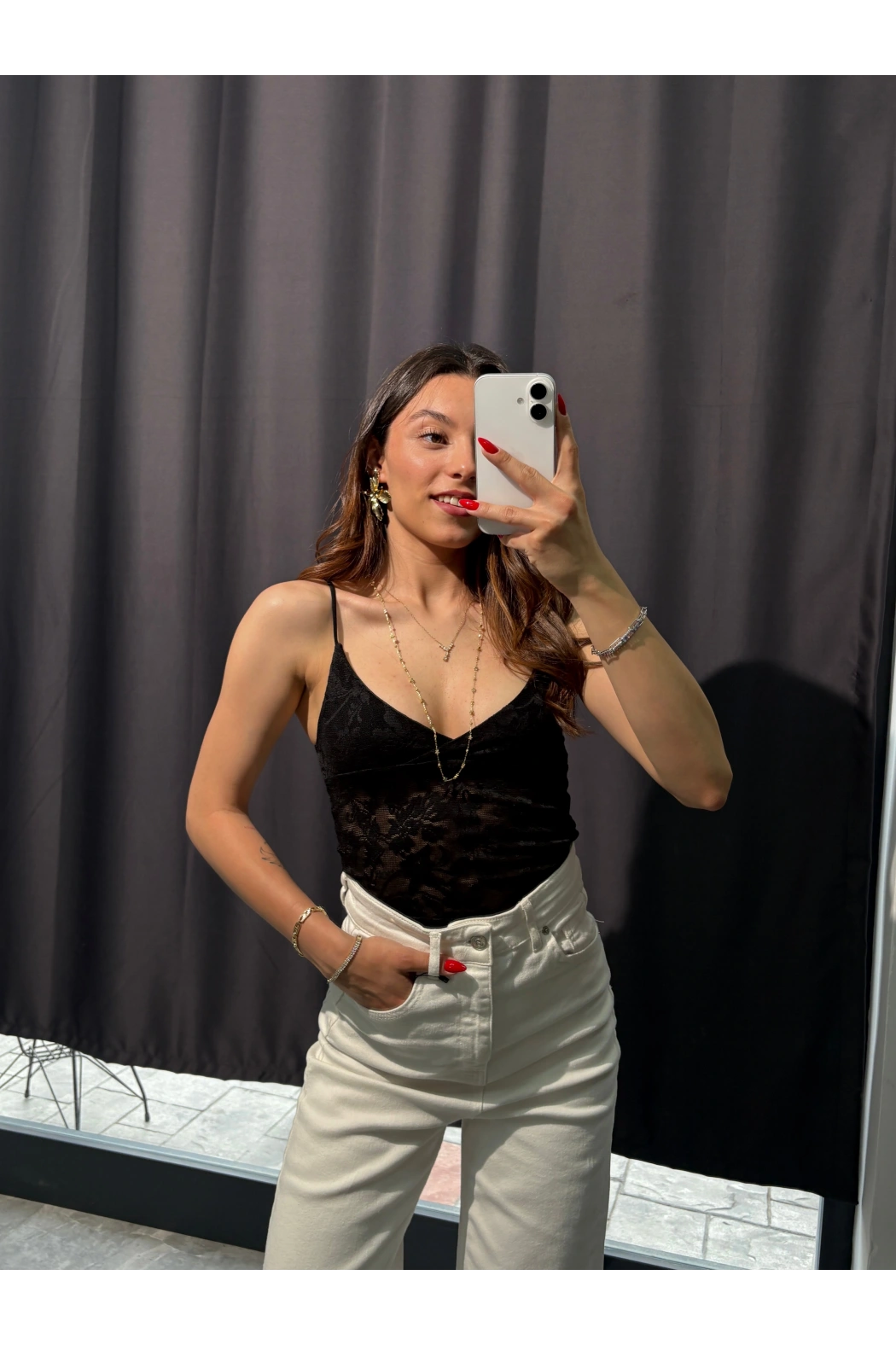 İp Askılı Siyah Dantel Bodysuit