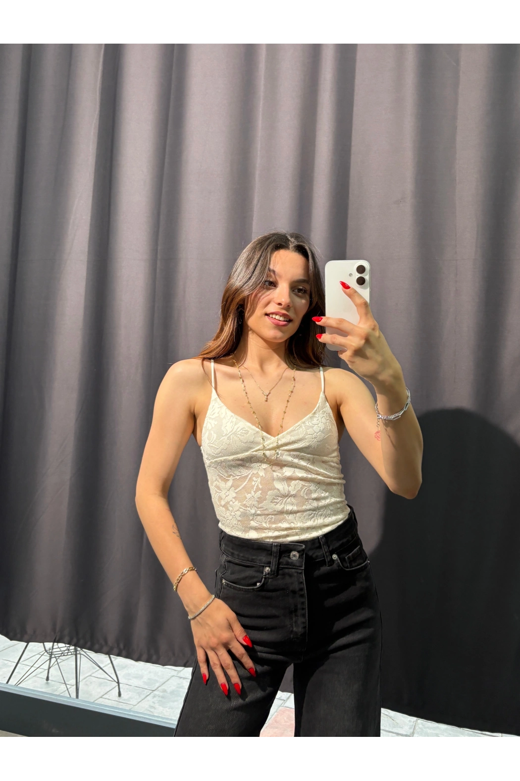 İp Askılı Ekru Dantel Bodysuit