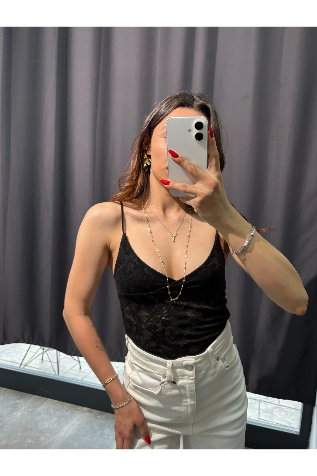 İp Askılı Siyah Dantel Bodysuit