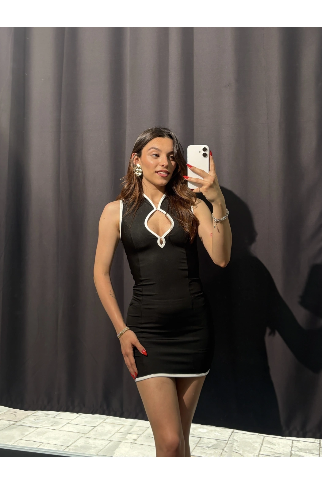 Cut Out Kısa Elbise Siyah