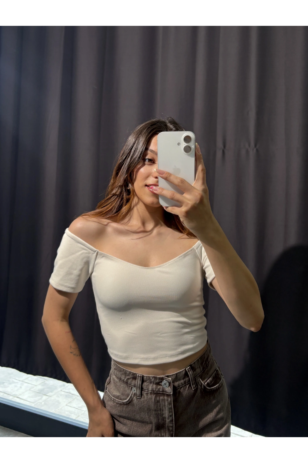 Kalp Yaka Omuz Dekolte Bej Crop