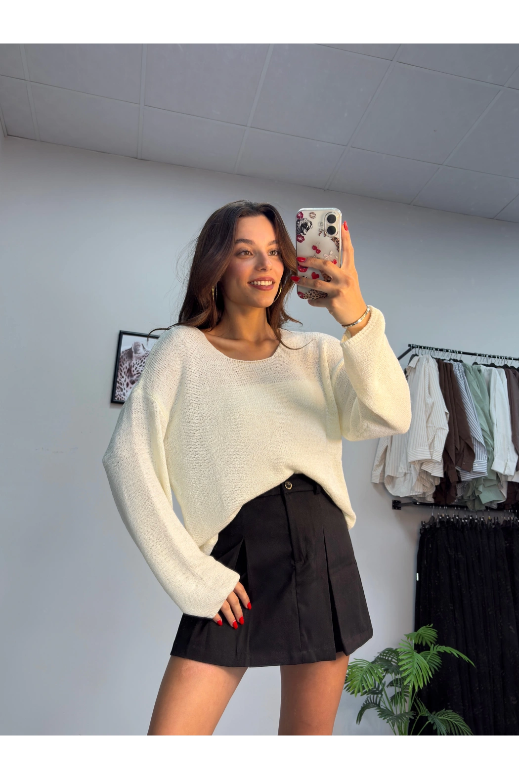 Krem Salaş Örme Kazak