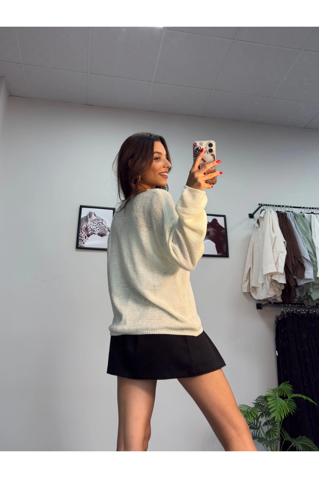 Krem Salaş Örme Kazak