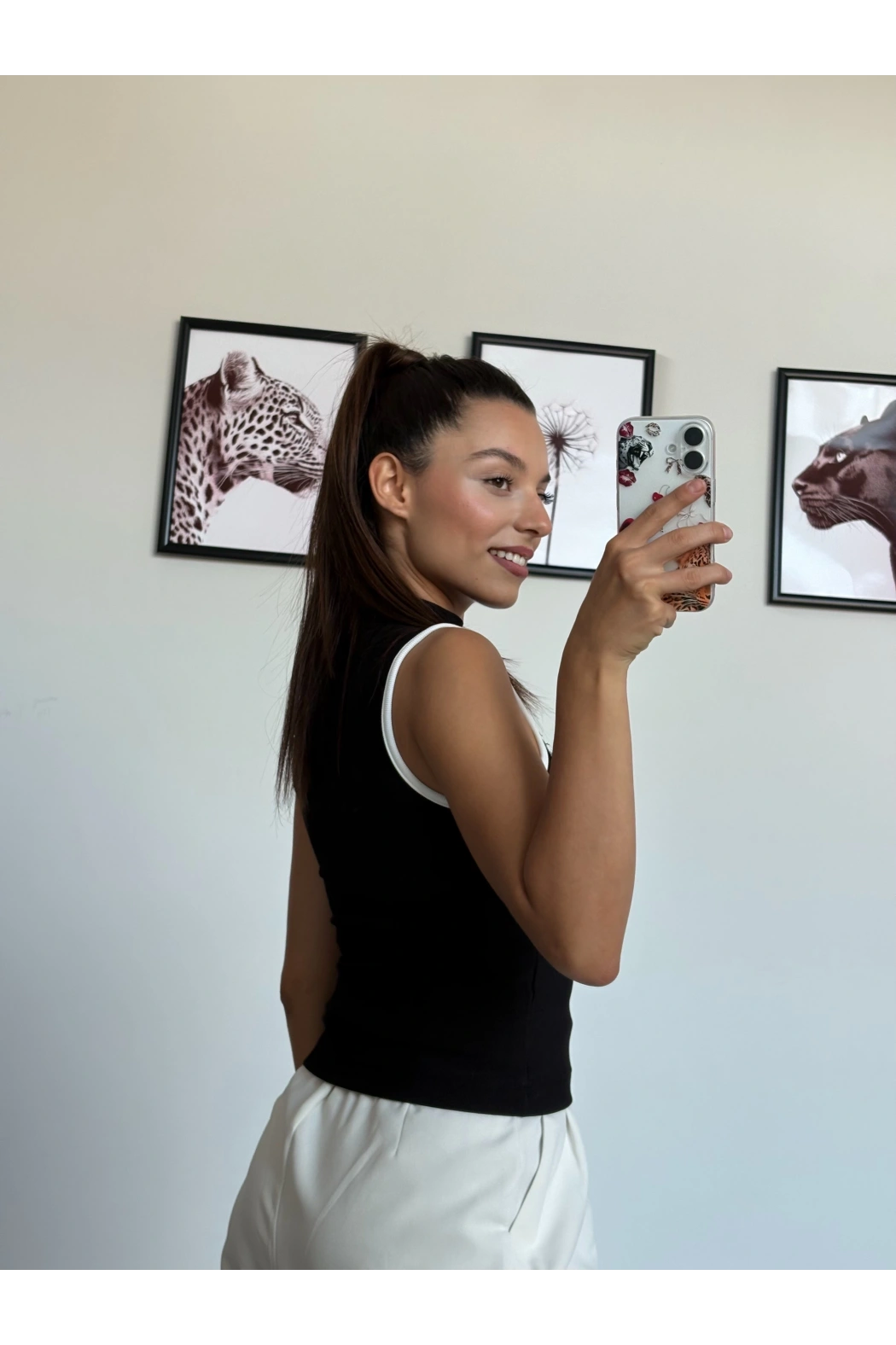 Siyah Beyaz Fermuarlı Yelek