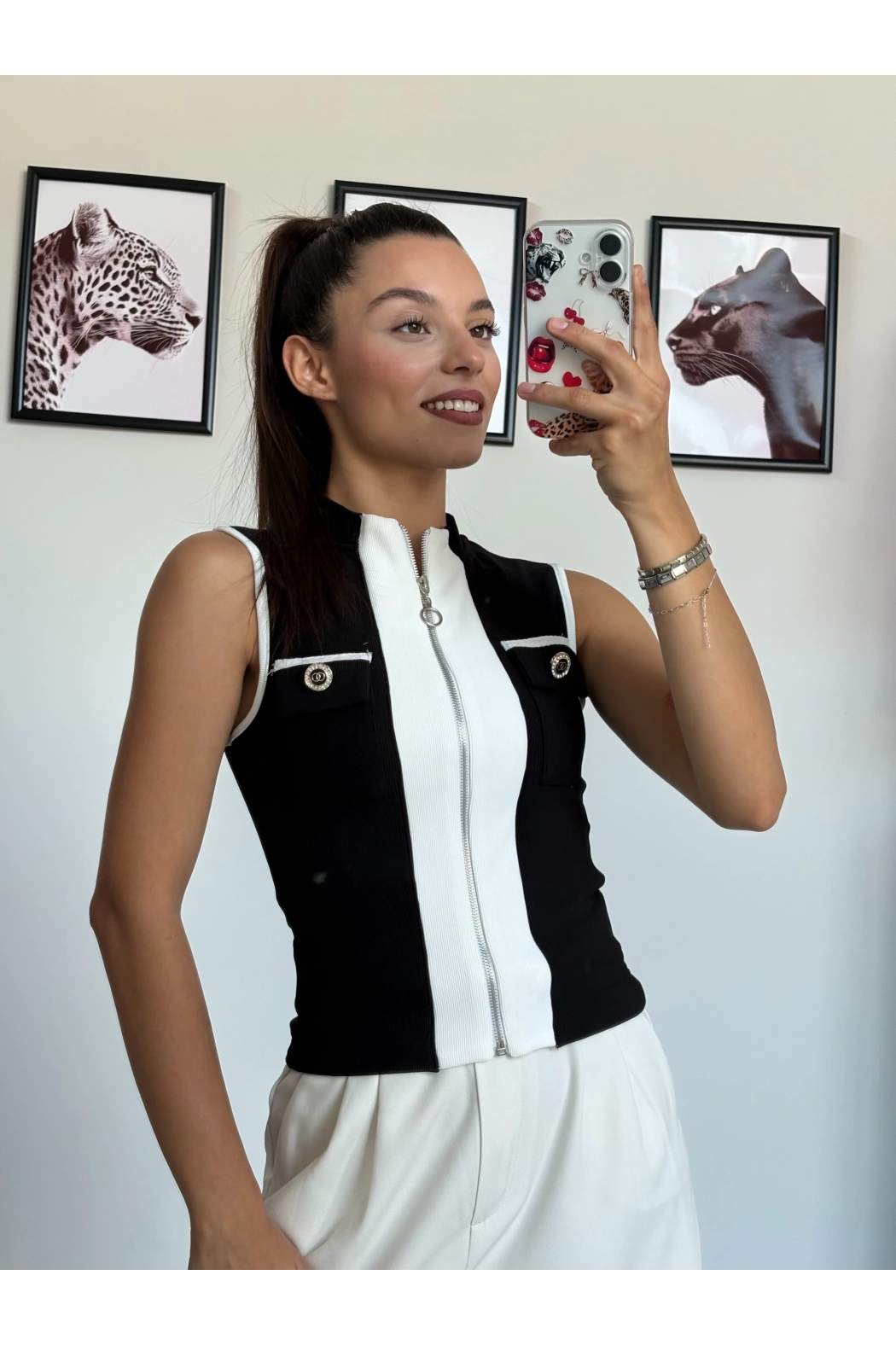 Siyah Beyaz Fermuarlı Yelek