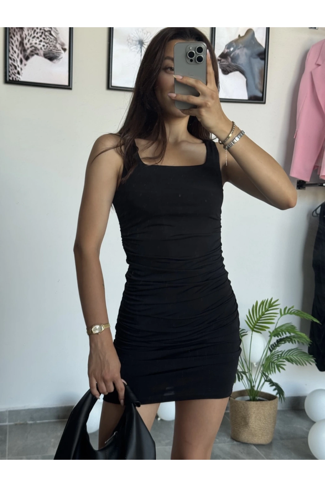 Siyah Büzgülü Elbise