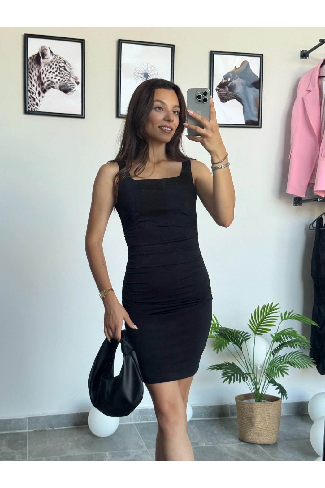 Siyah Büzgülü Elbise