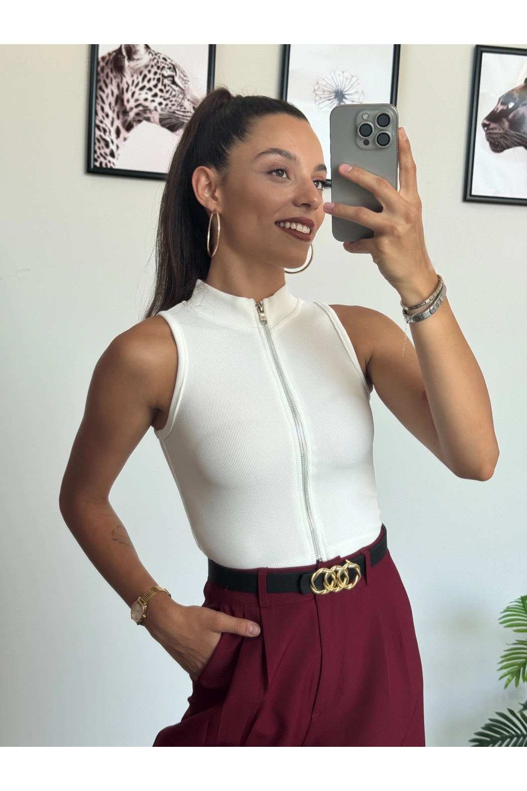 Beyaz Fermuarlı Crop