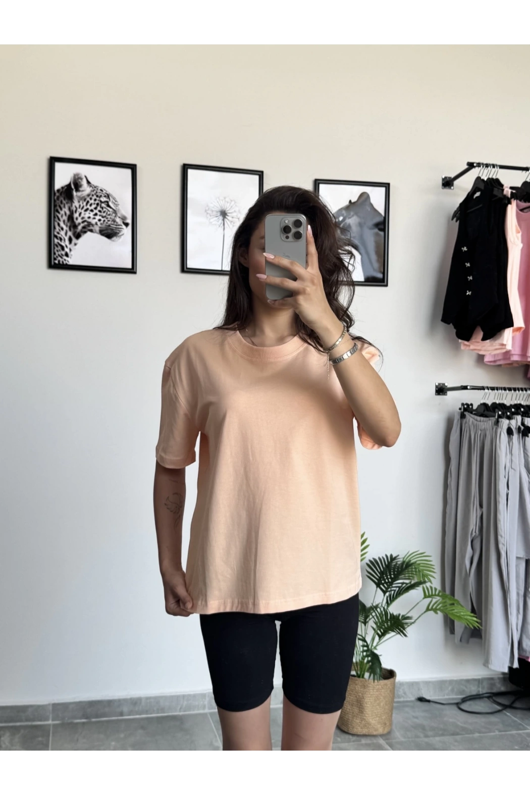 Yavruağzı Tişört