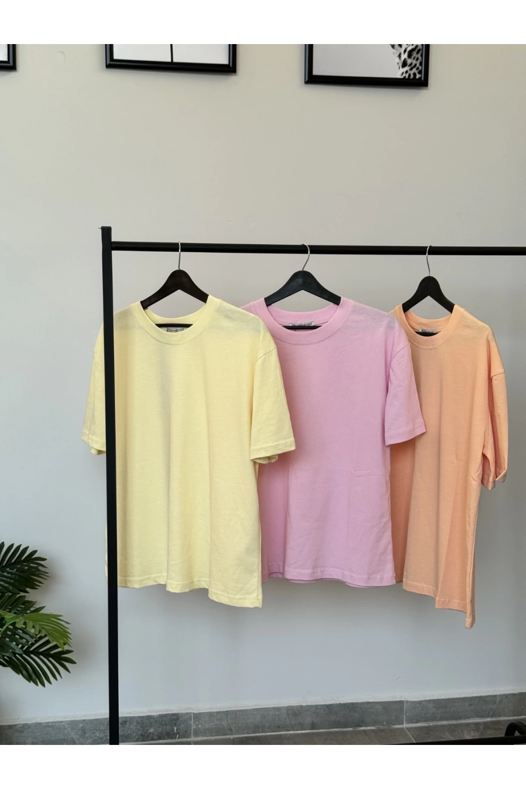 Yavruağzı Tişört