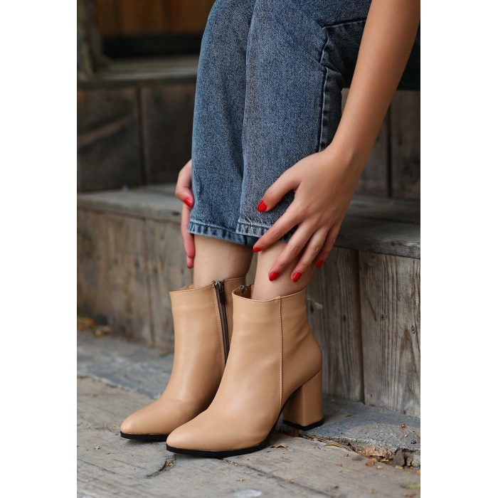 Biya Krem Cilt Topuklu Bot