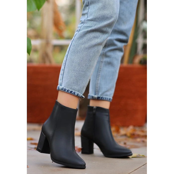 Biya Siyah Cilt Topuklu Bot