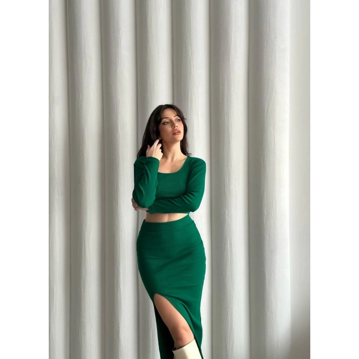 Kolllu alt üst takım