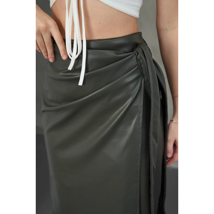 Kuşaklı uzun deri etek haki h26414