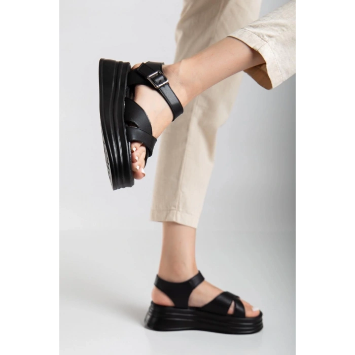 Sibna Siyah Cilt Kemerli Sandalet