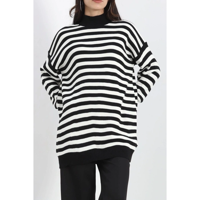 Yarım balıkçı yaka çizgili oversize triko kazak siyahbeyaz