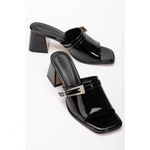 Ziva Siyah Rugan Topuklu Terlik